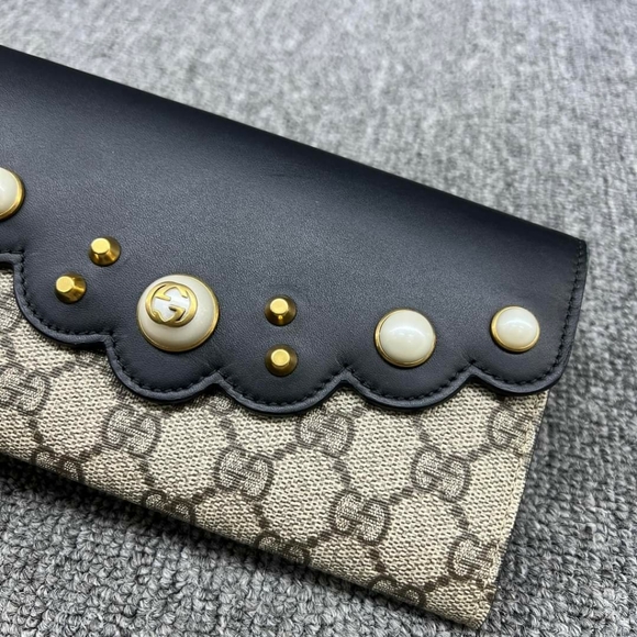 100% Authentic Gucci Leather Wallet 249-101524 - Picture 4 of 12